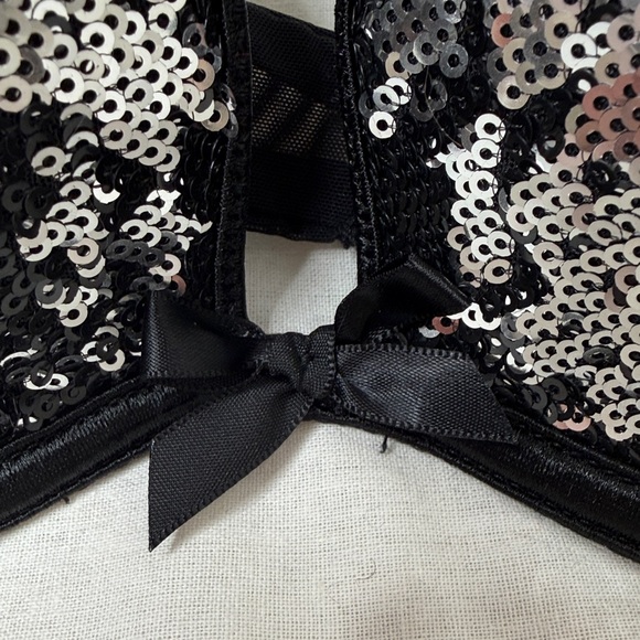 Victorias Secret Gorgeous Plunge Sequin Bra Silver Black 34C - Picture 6 of 9